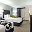 La Quinta Inn & Suites by Wyndham West Palm Beach - Florida Turn