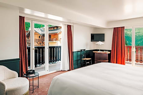 Deluxe Double Room with Balcony