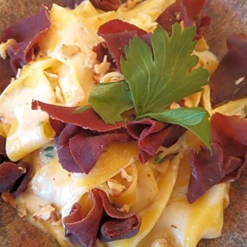 Viktor Bor- és Vendégház****