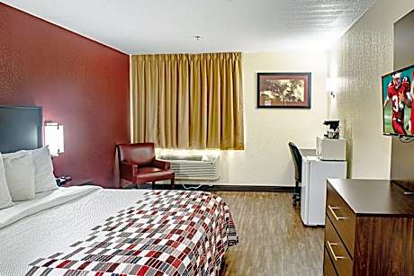 Superior King Room with Spa Bath Smoke-Free