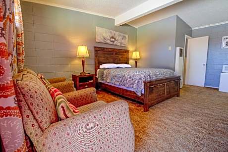 Queen Bed