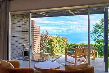 Hollywood Twin Room with Open Air Bath