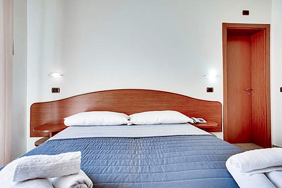 HOTEL VILLA MARIA