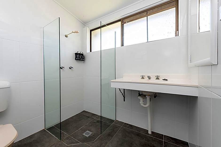 Newcastle Links Motel