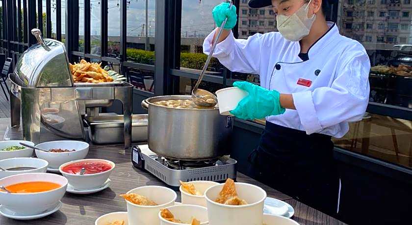 Neo Hotel Puri Indah