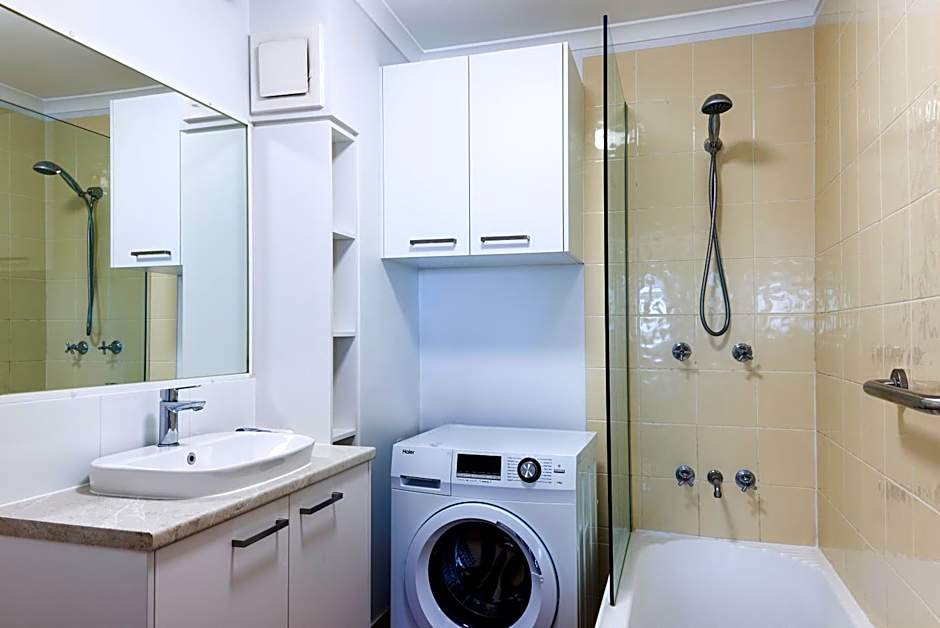 River Sands Apartments