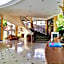 Crown Royale Hotel