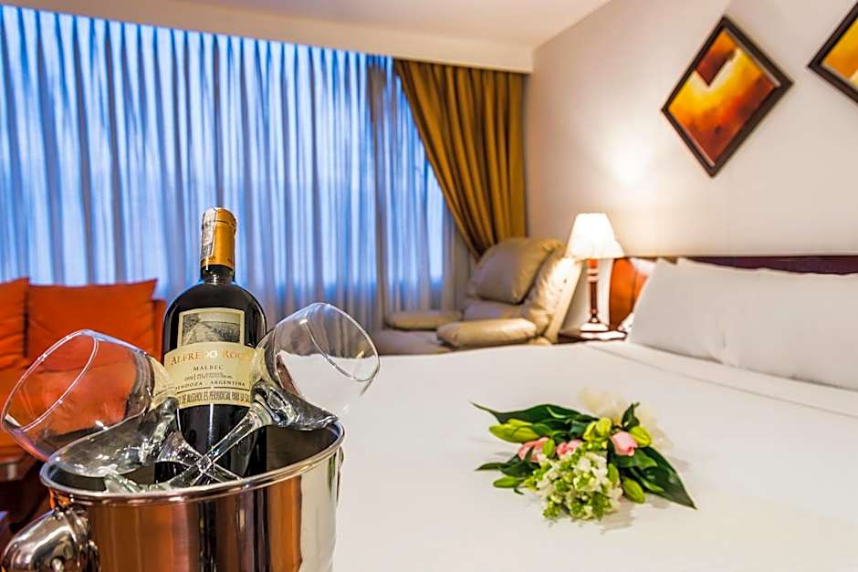 Hotel Platinum Suite