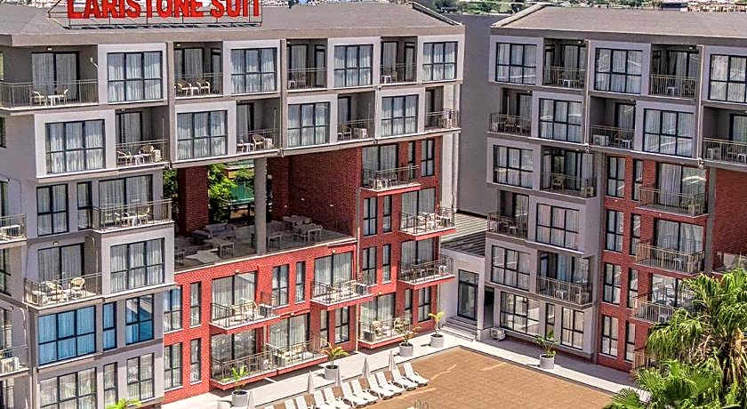 Laristone Suite Spa Hotel