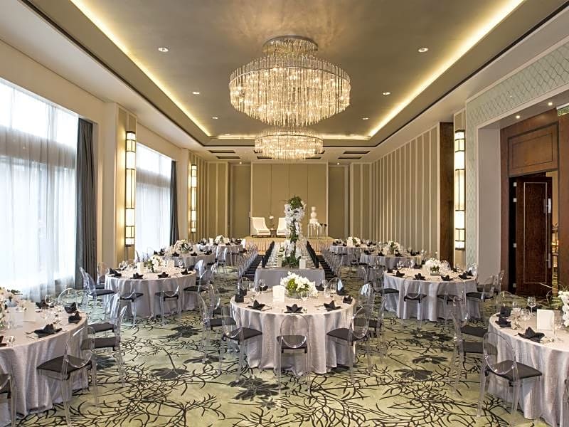 Makati Diamond Residences