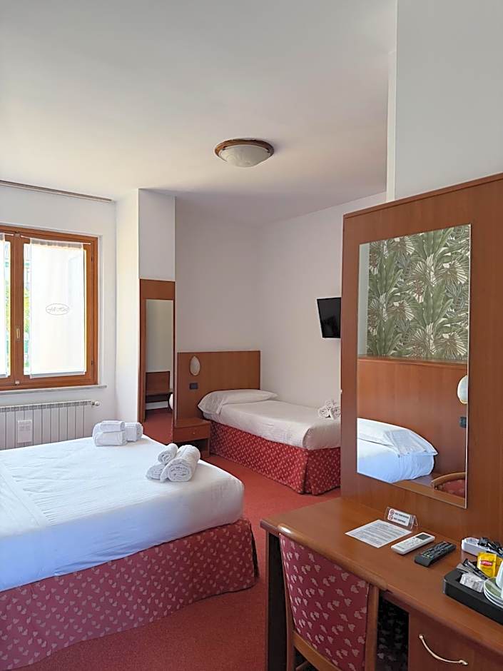 Fell Hotel