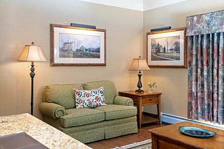 One-Bedroom Executive King Suite with Pool View