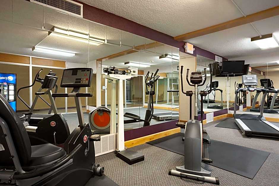 Riverside Hotel & Conference Center