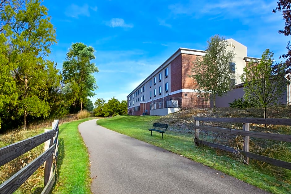 Holiday Inn Express Niles By IHG