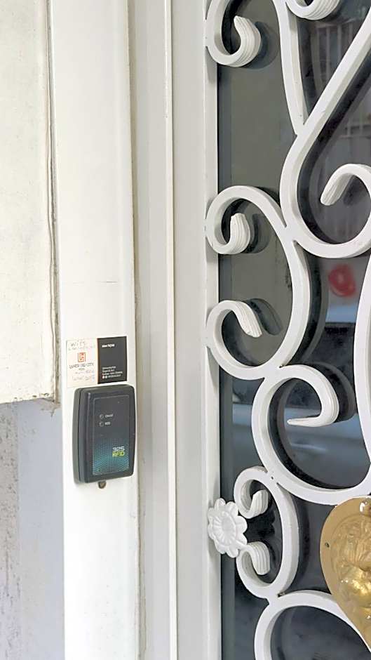 La Mer Old City Hotel