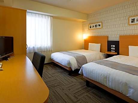 Twin Room - Non-Smoking