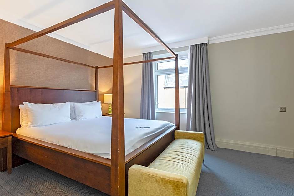 Winchester Wessex Hotel by Sunday