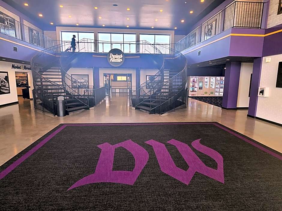 Cartoon Network Hotel