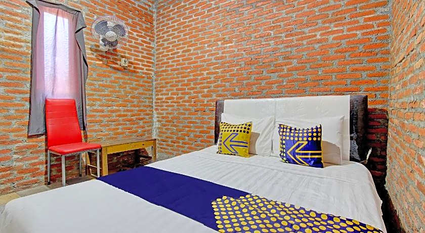 OYO Life 93010 Omah Bareng Syariah Sambisari