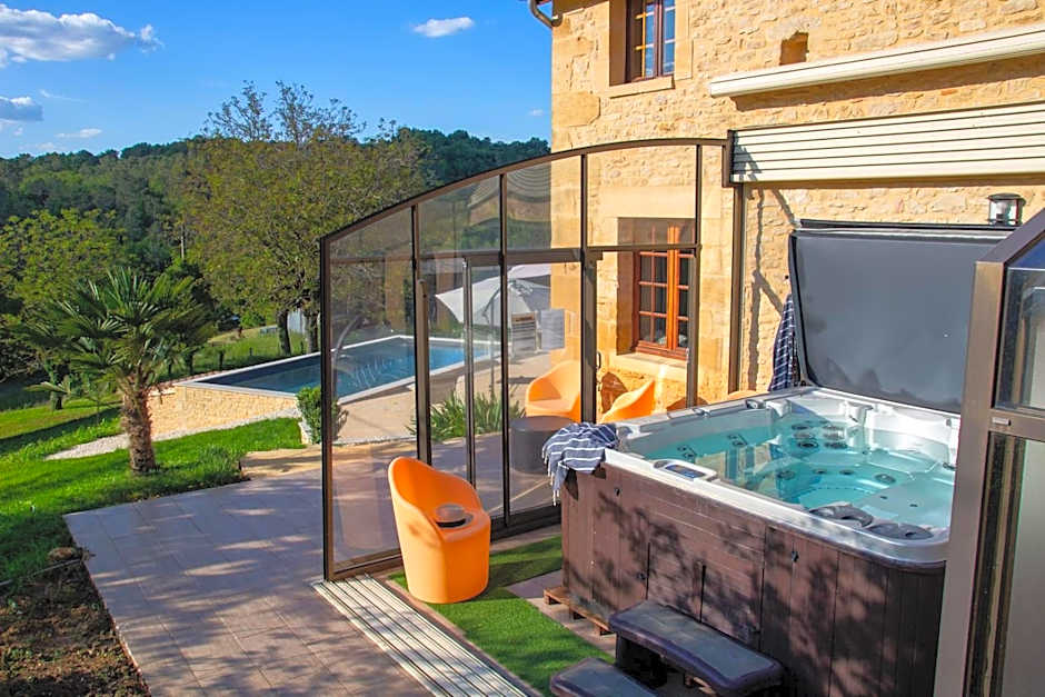 Aux Bories de Marquay, chambres d'hôtes B&B avec piscine et SPA près de Sarlat