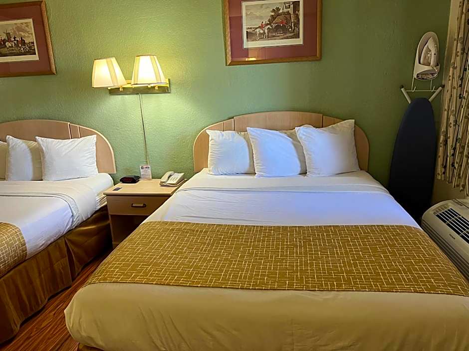 Travelodge by Wyndham Holbrook