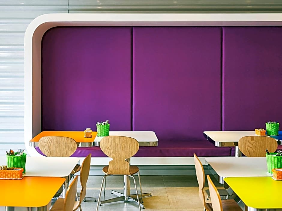 Ibis Styles Balneario Camboriu - 1 Quadra do Mar