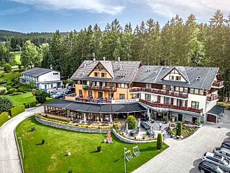 Hotel SLUNEČNÁ LOUKA