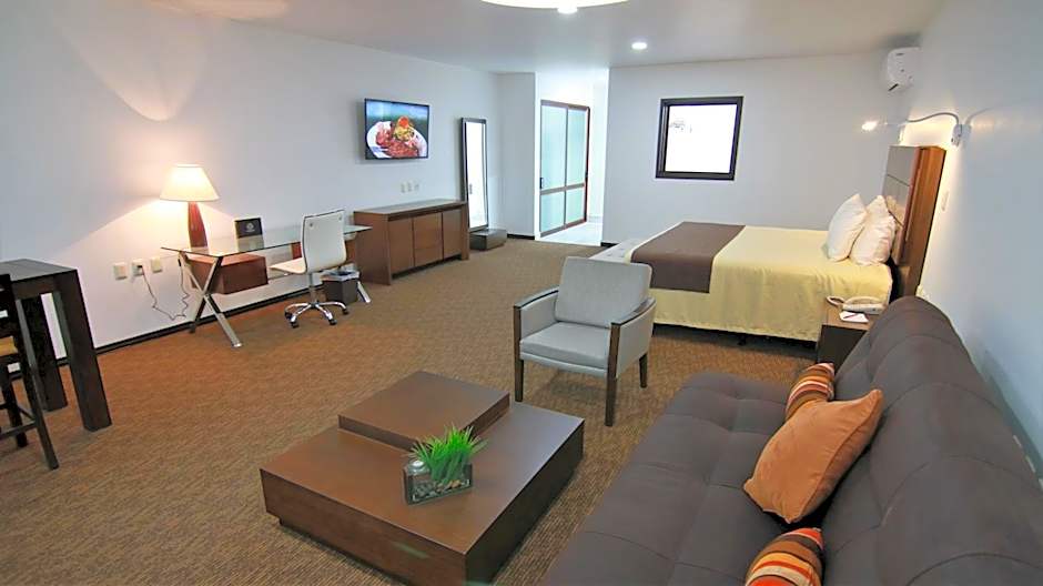 Hotel Fray Junipero Serra