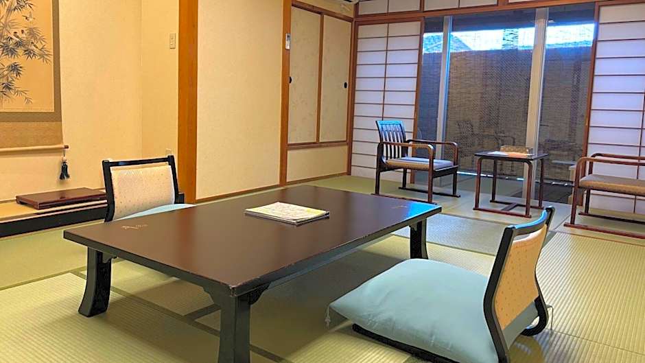 Yasashisanoyado Chikutei