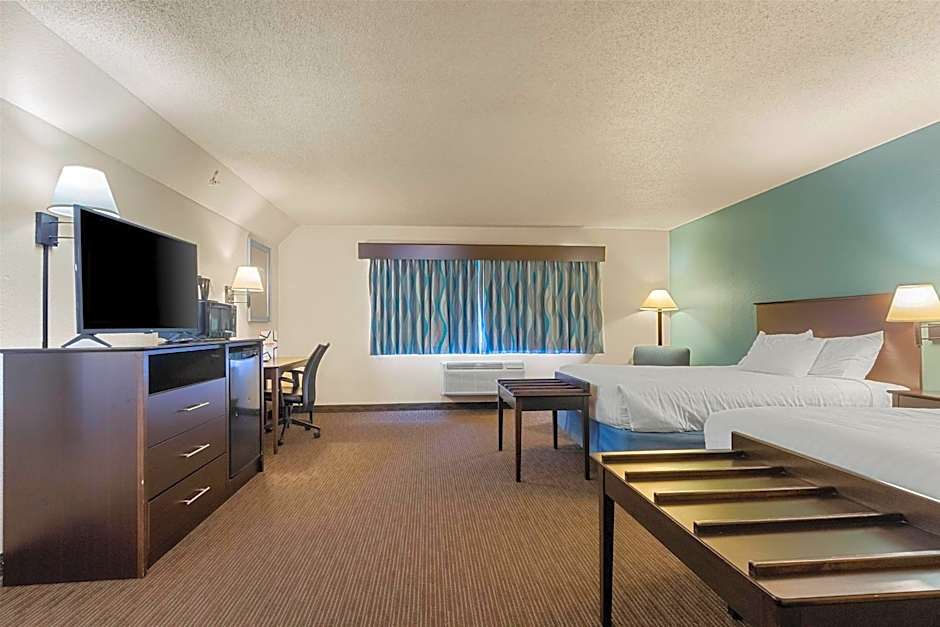 AmericInn by Wyndham Green Bay East