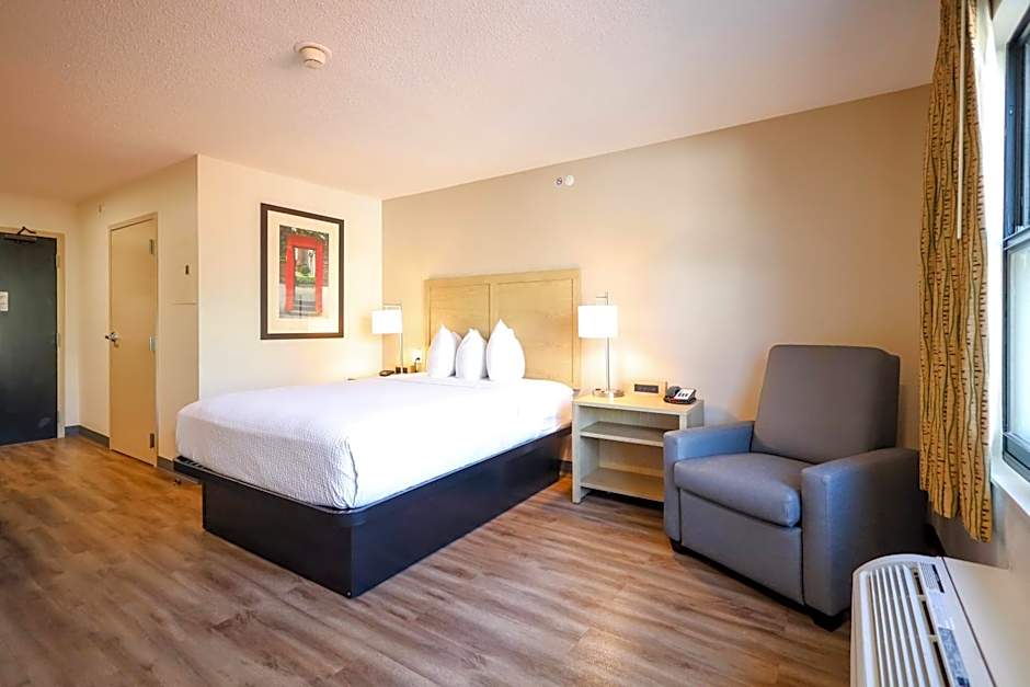 Extended Stay America Suites - Cleveland - Beachwood - Orange Place - South