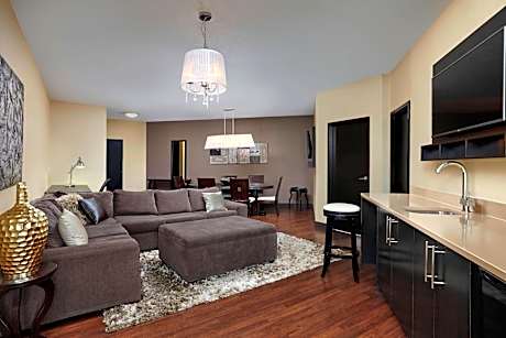 One-Bedroom King Suite with Balcony, Sofa Bed and Specialty Bathtub
