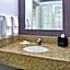 Courtyard by Marriott Detroit Troy