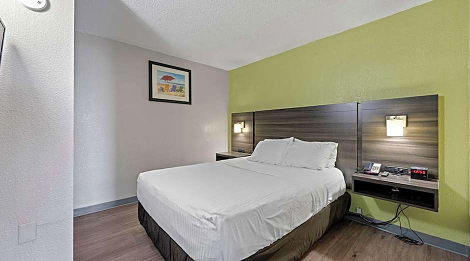 SureStay Studio by Best Western Virginia Beach Oceanfront