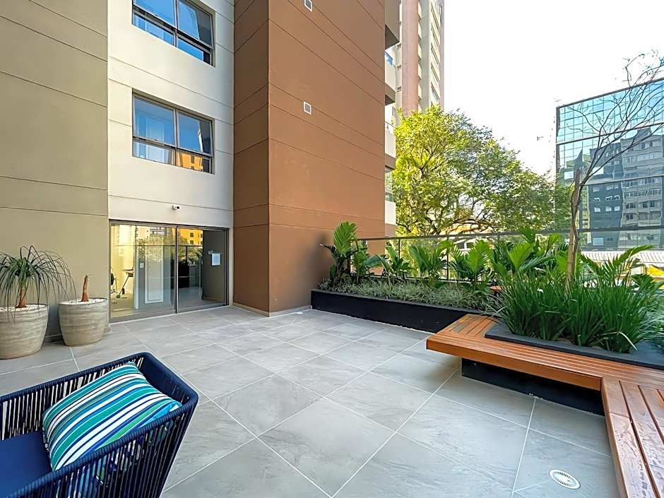Handy Paraíso condomínio com piscina ao lado do Ibirapuera