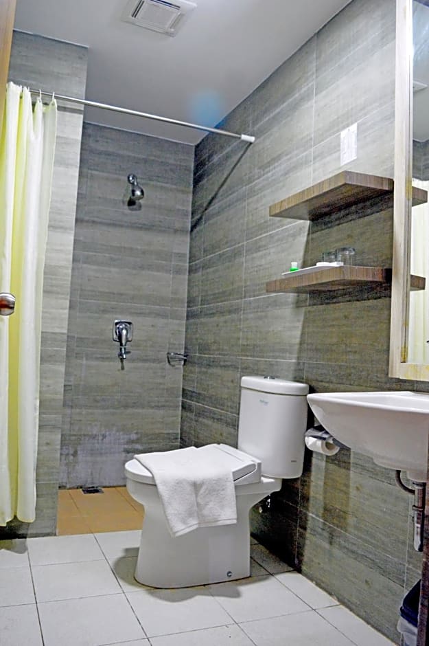 Grant Hotel Subang