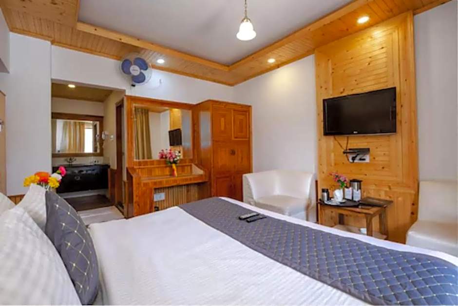 HOTEL HIMGIRI