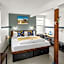 Silverbow Inn Hotel & Suites