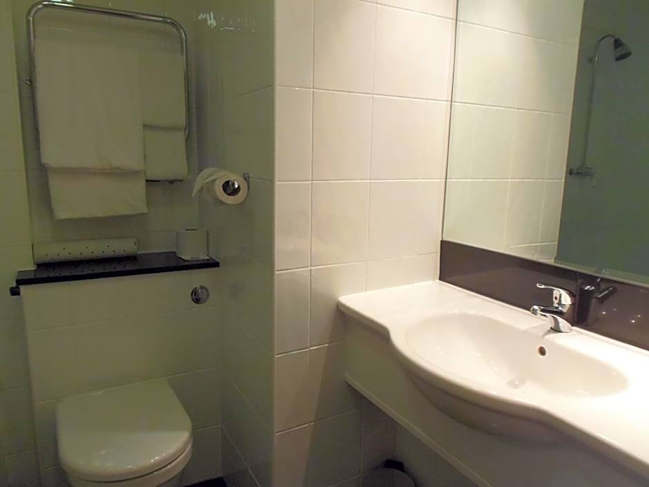 Lakeside International Hotel