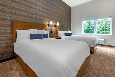 Queen Room with Two Queen Beds - Non-Smoking