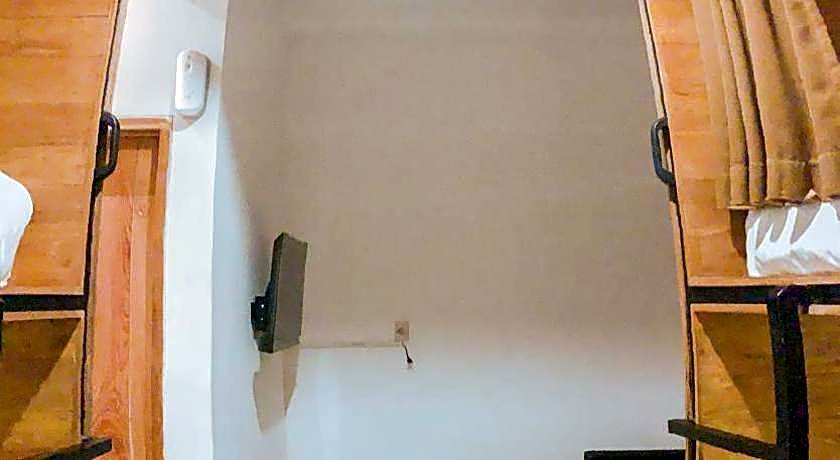 D beds Hostel