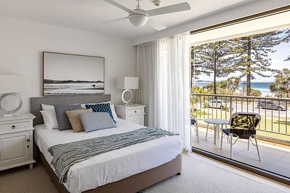 Columbia Beachfront Apartments on Rainbow Bay