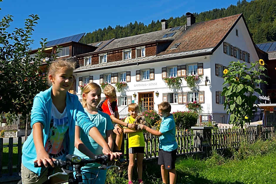 "Die Sonnigen" - Hotel und Familienspaß