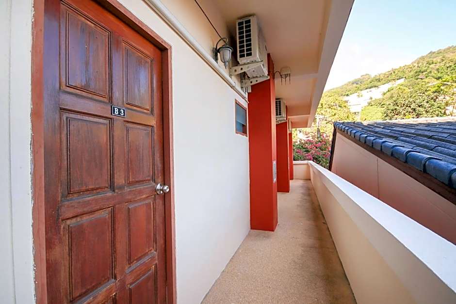 Ban Elephant Blanc Apartment