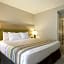 Country Inn & Suites by Radisson, Bloomington at Mall of America, MN