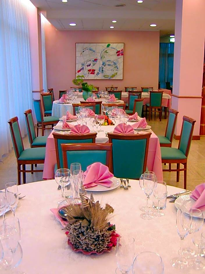 Hotel Executive Meeting & Events