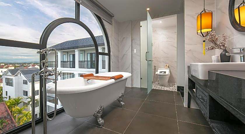 Shining Riverside Hoi An Boutique & Spa