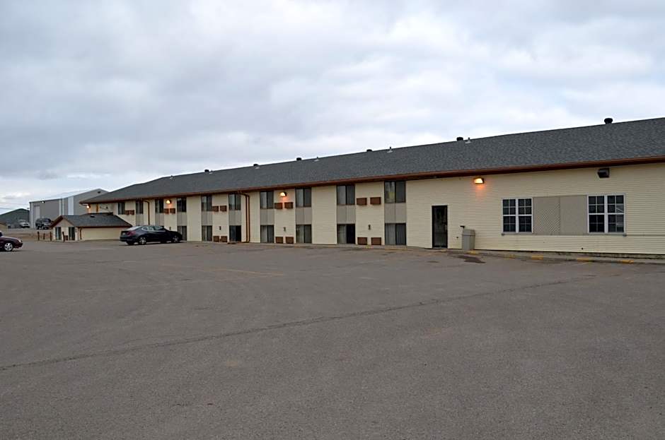 Super 8 by Wyndham Devils Lake