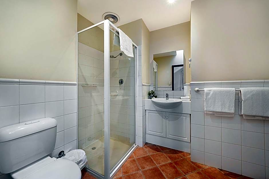 Fremantle Port Mill Bed & Breakfast - Unique Accommodation