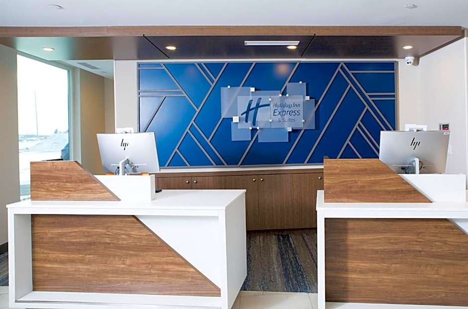 Holiday Inn Express & Suites Prince Albert - South By IHG